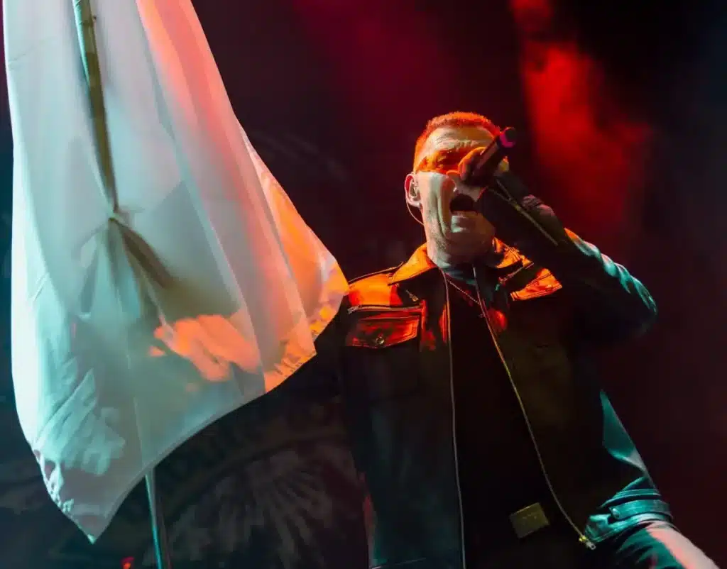 U2 Tribute Bonavox Jef Broes White Flag